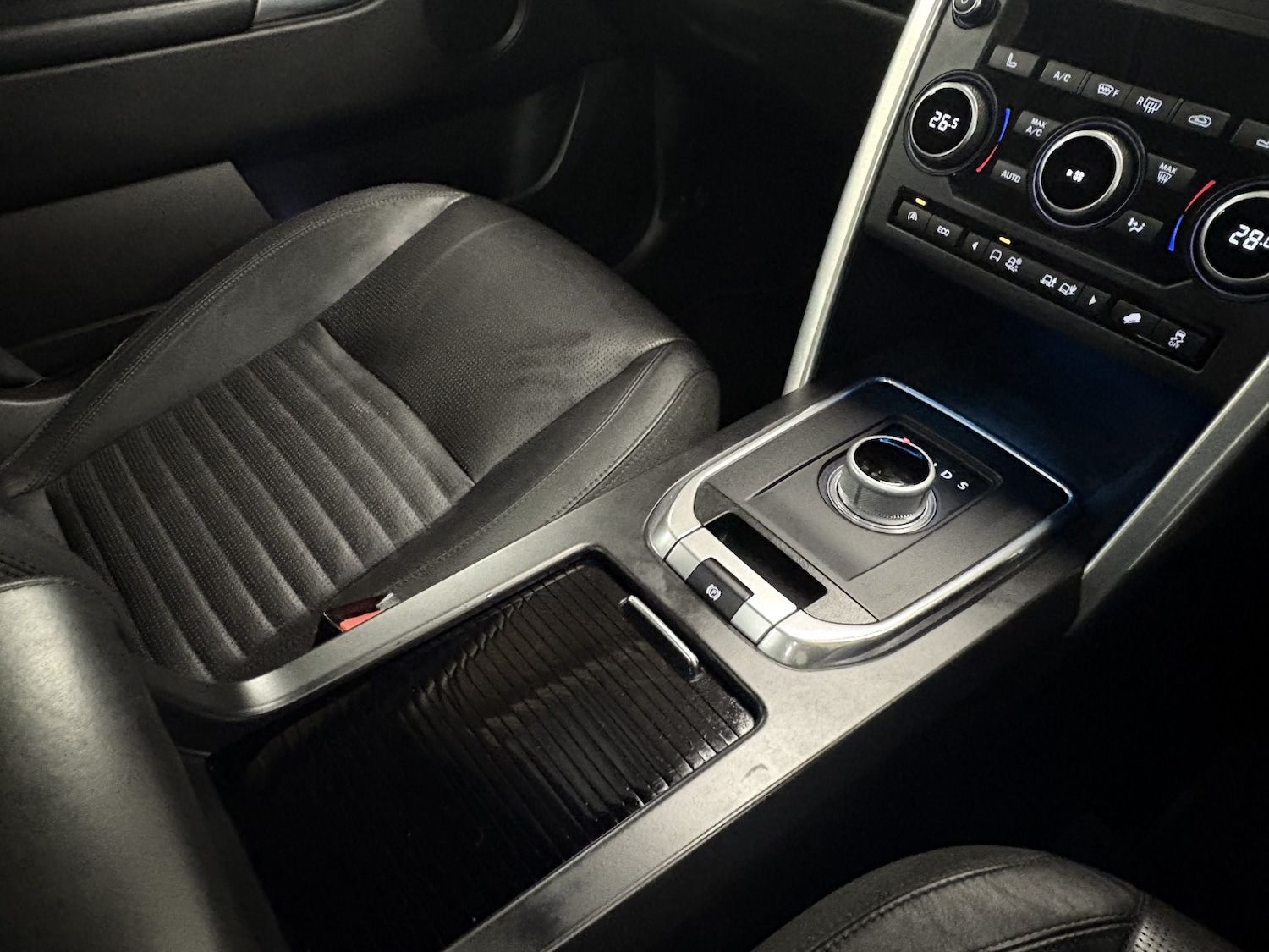 Used Land Rover Discovery Sport 2016 for sale - 77028020: Photo 84