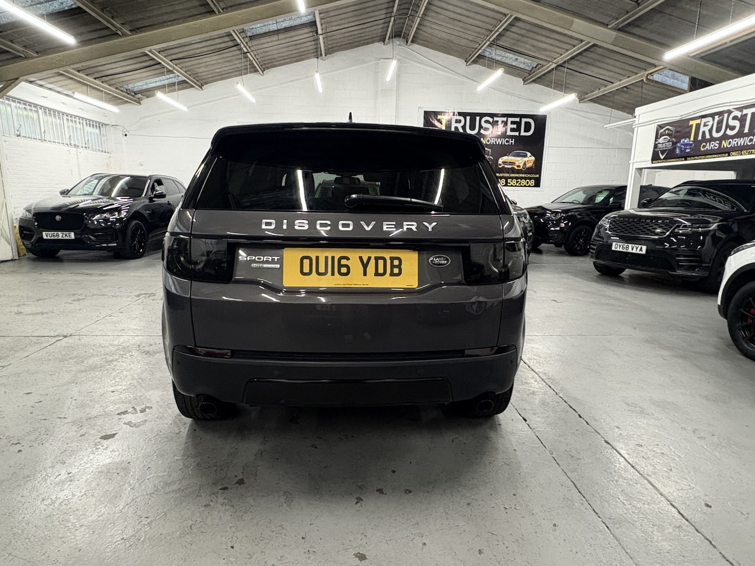 Used Land Rover Discovery Sport 2016 for sale - 77028020: Photo 9