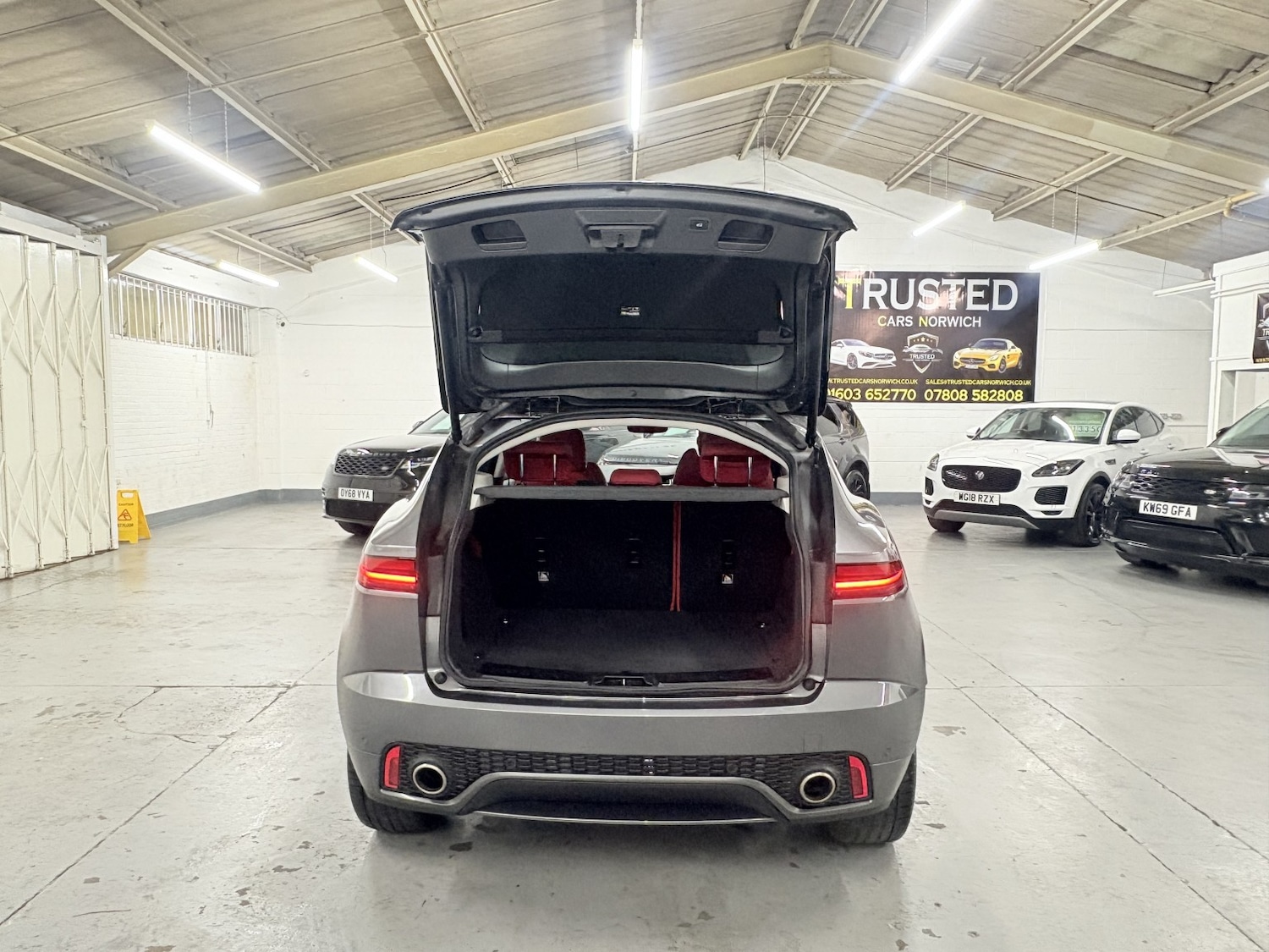 Used Jaguar E-Pace 2019 for sale - 77595422: Photo 16