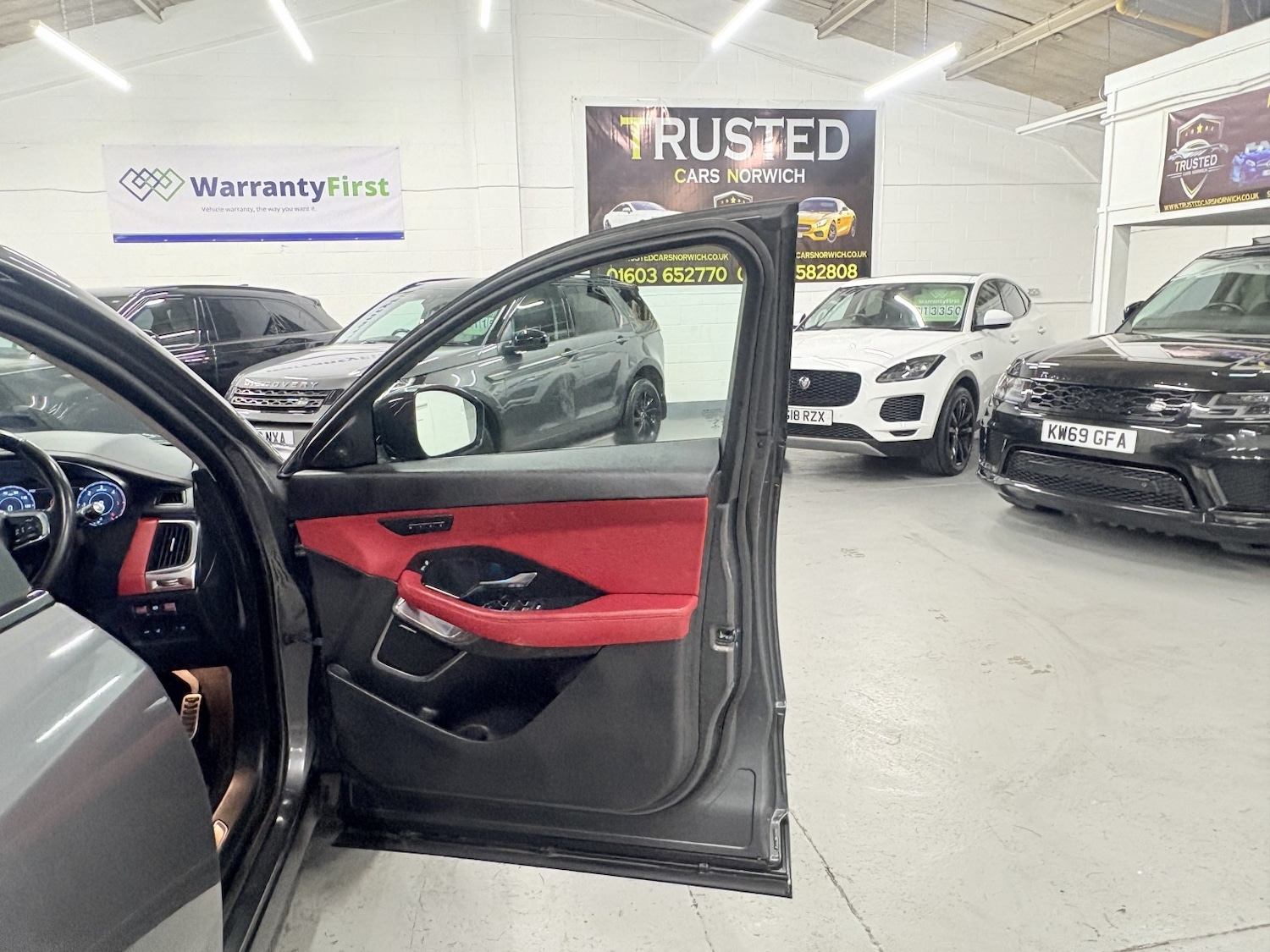 Used Jaguar E-Pace 2019 for sale - 77595422: Photo 33