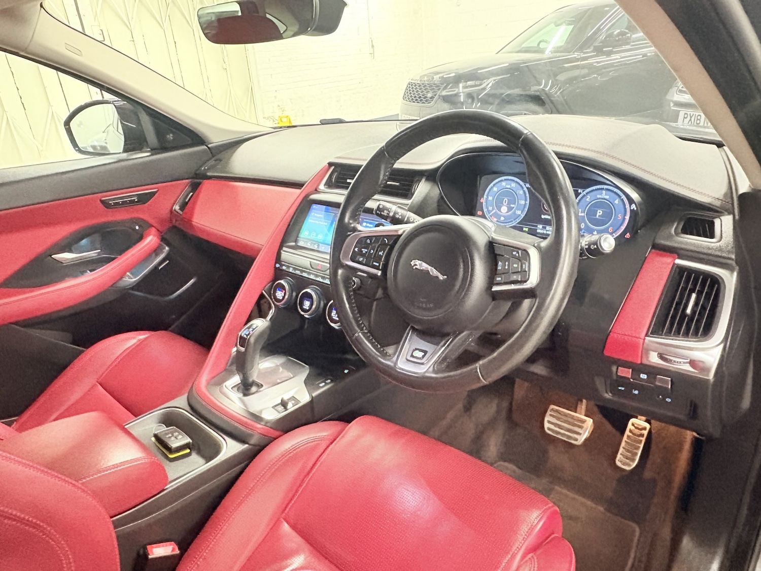 Used Jaguar E-Pace 2019 for sale - 77595422: Photo 40