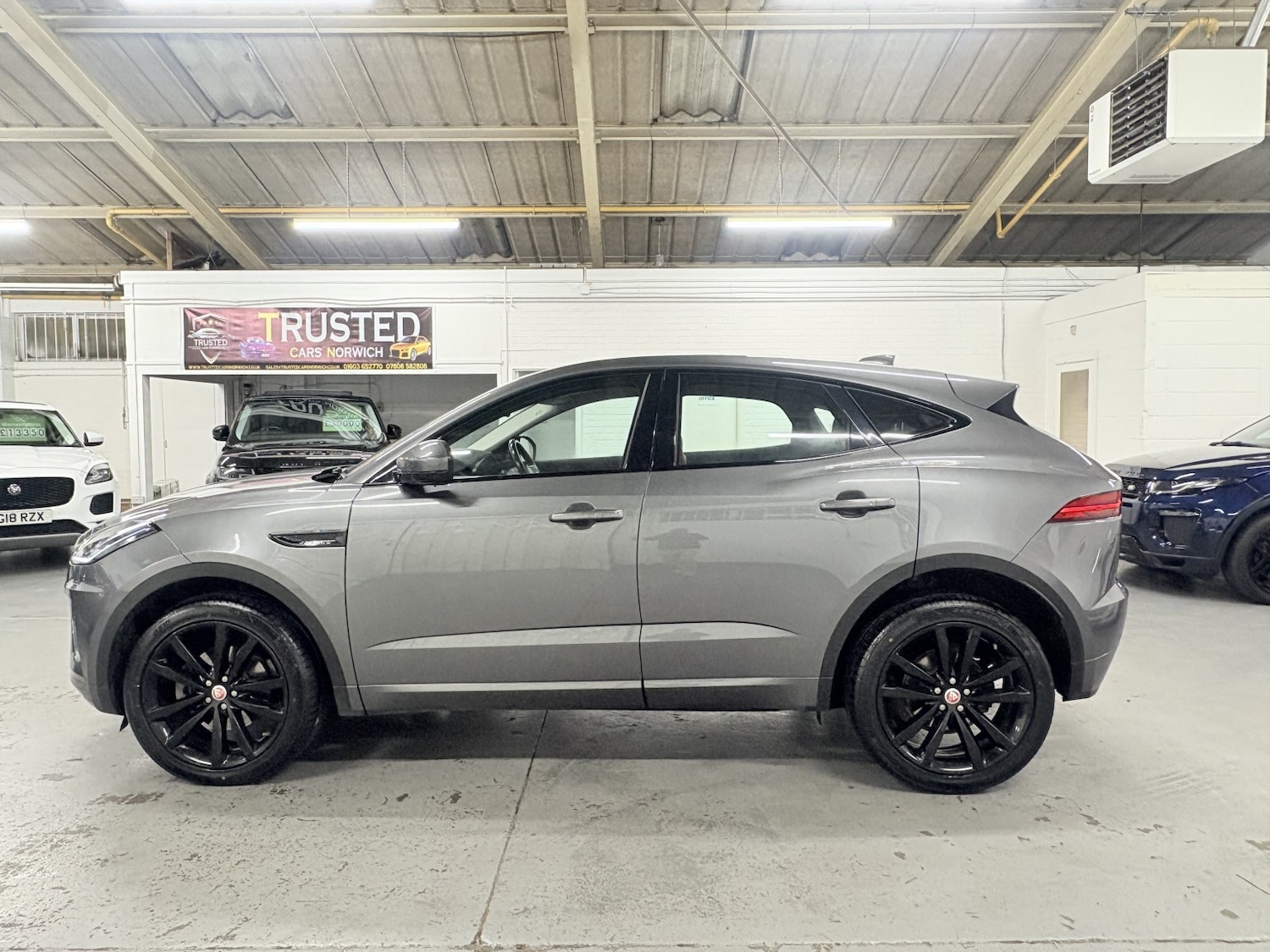 Used Jaguar E-Pace 2019 for sale - 77595422: Photo 6
