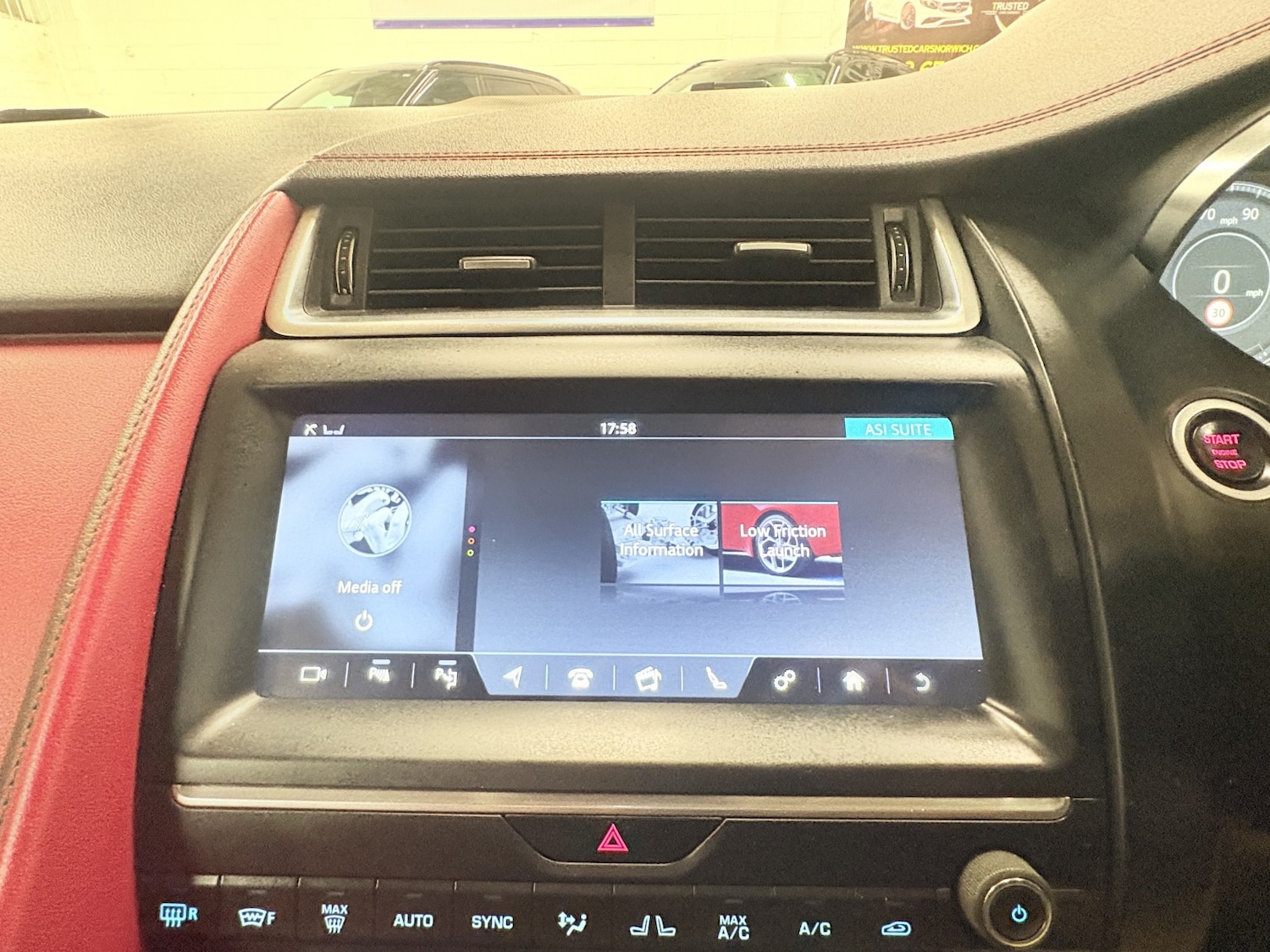 Used Jaguar E-Pace 2019 for sale - 77595422: Photo 79