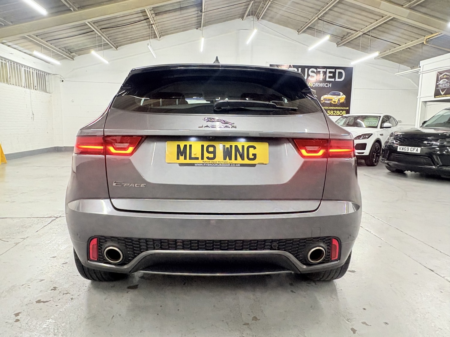 Used Jaguar E-Pace 2019 for sale - 77595422: Photo 9