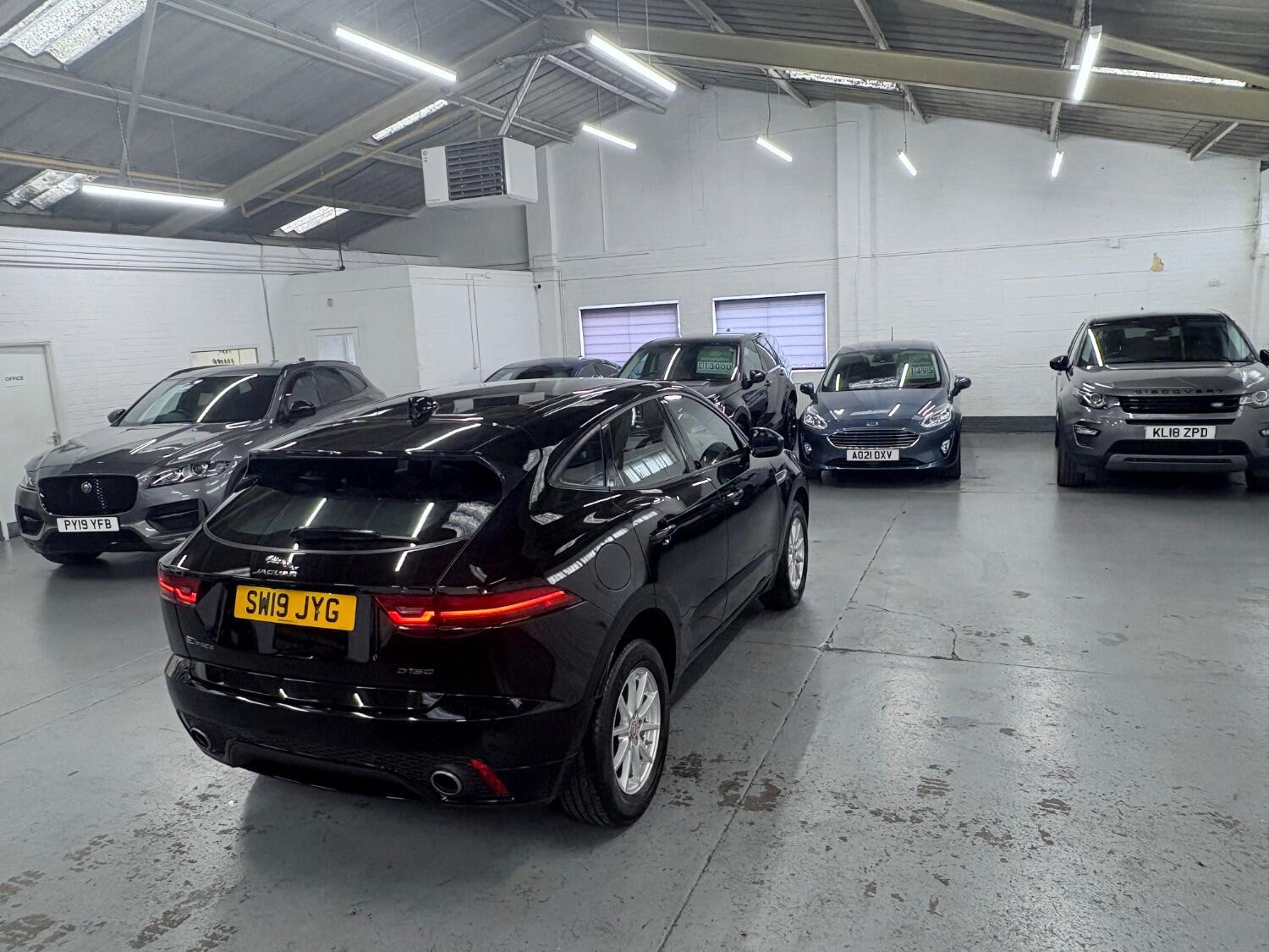 Used Jaguar E-Pace 2019 for sale - 76407589: Photo 11