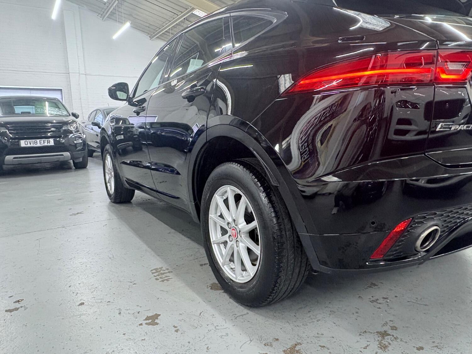 Used Jaguar E-Pace 2019 for sale - 76407589: Photo 17