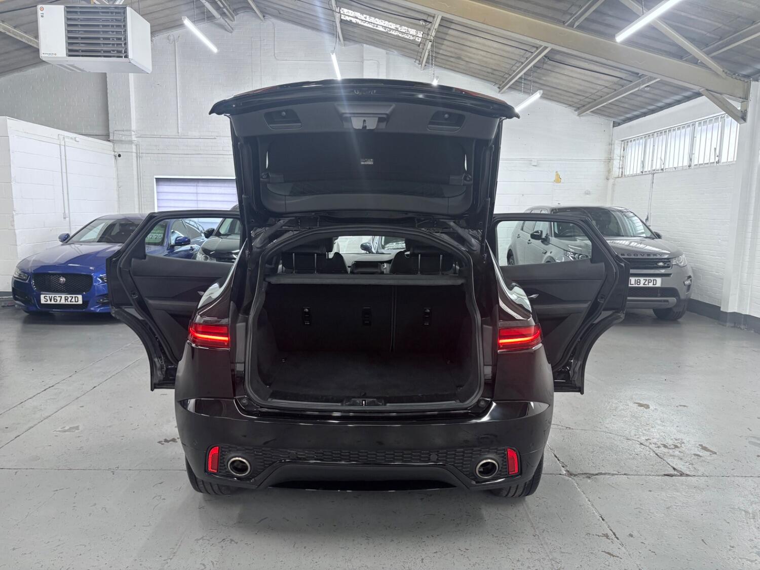 Used Jaguar E-Pace 2019 for sale - 76407589: Photo 21