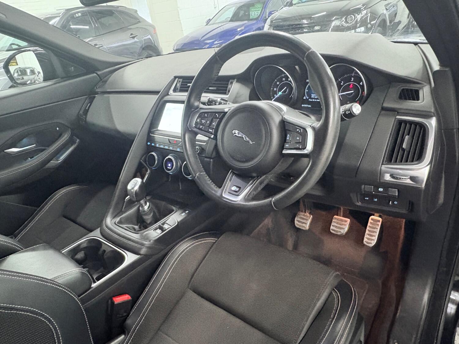 Used Jaguar E-Pace 2019 for sale - 76407589: Photo 39