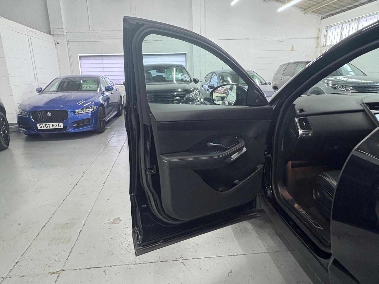 Used Jaguar E-Pace 2019 for sale - 76407589: Photo 45