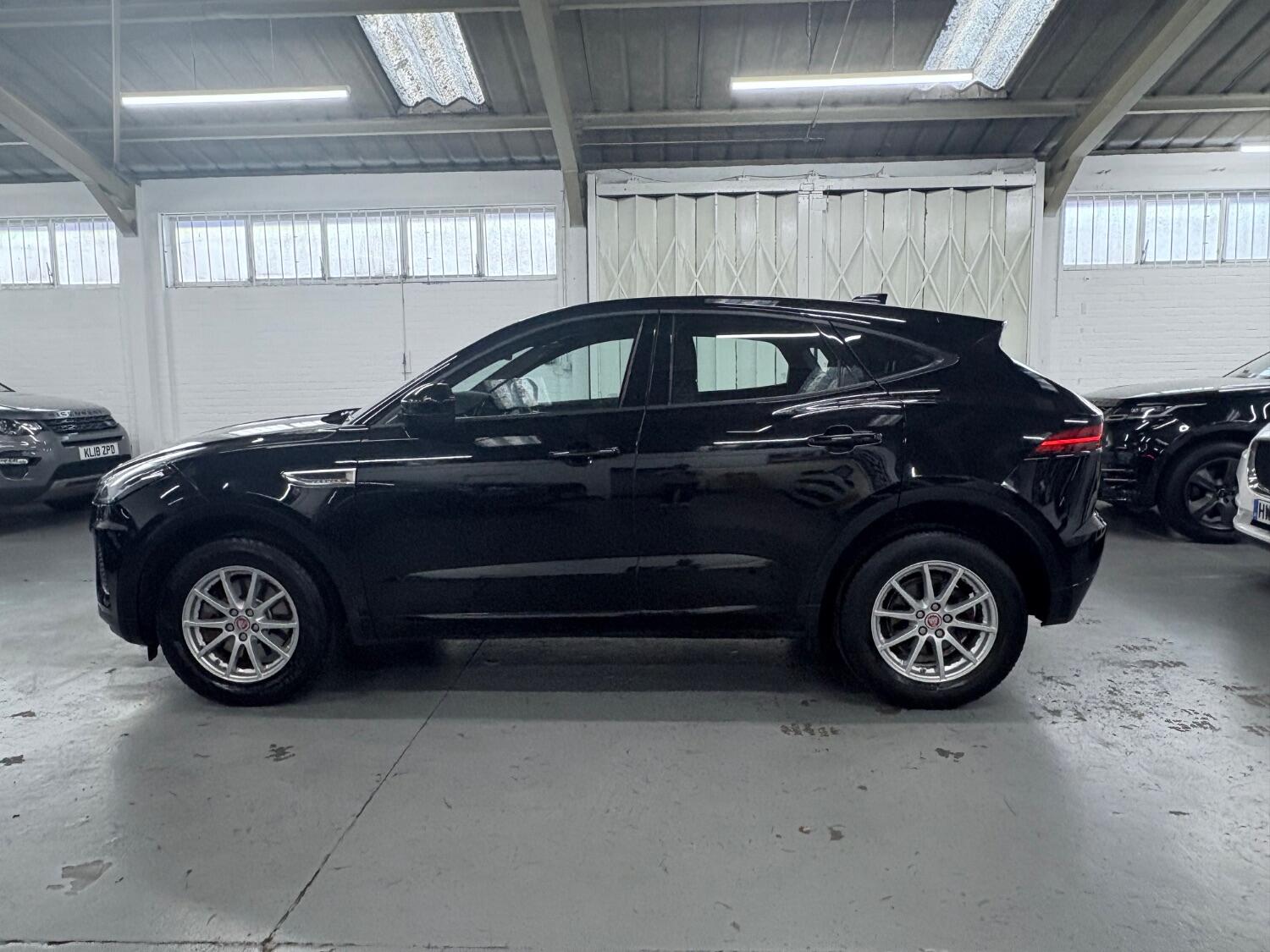Used Jaguar E-Pace 2019 for sale - 76407589: Photo 9