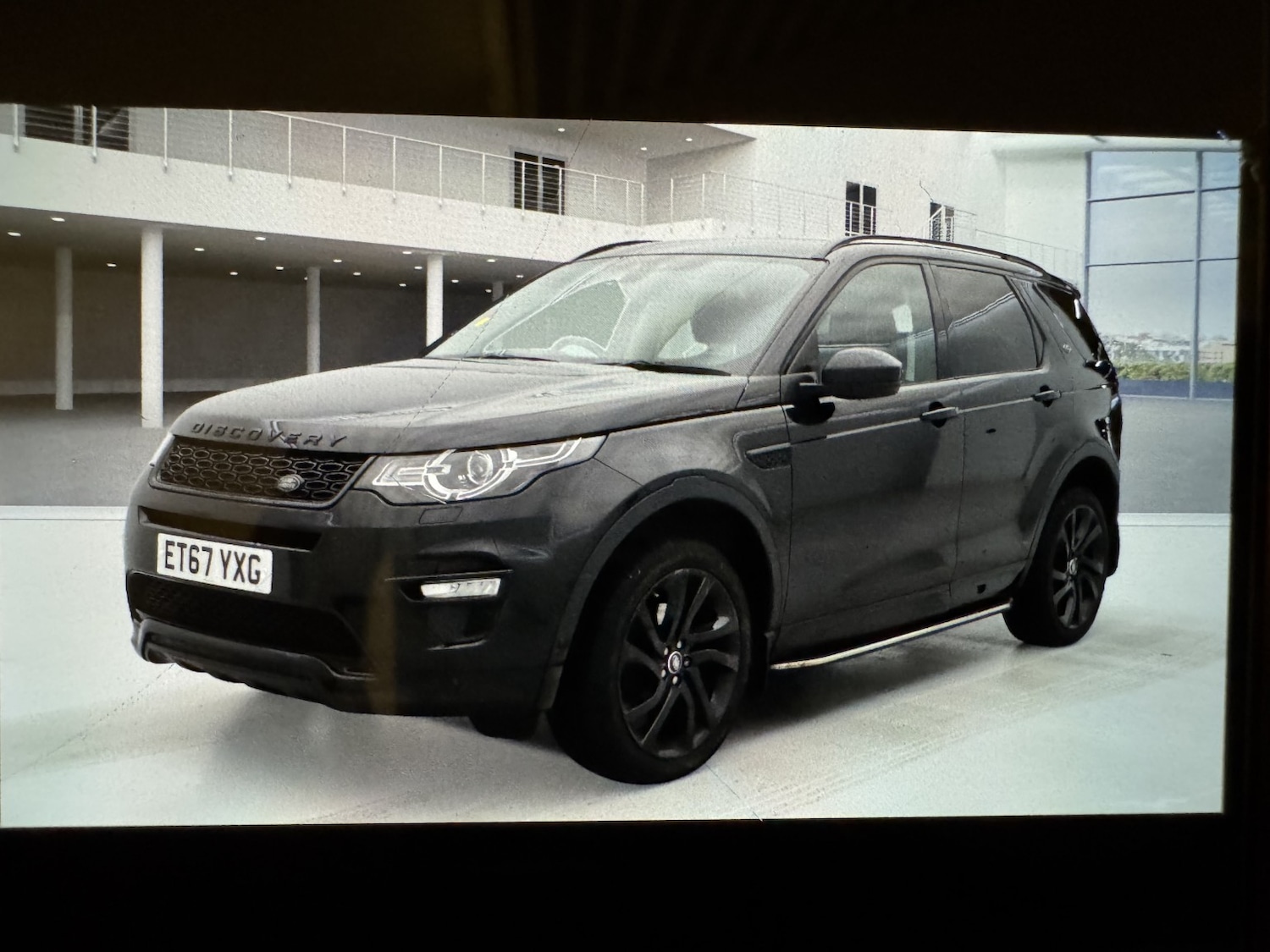 Used Land Rover Discovery Sport 2017 for sale - 76863891: Photo 2
