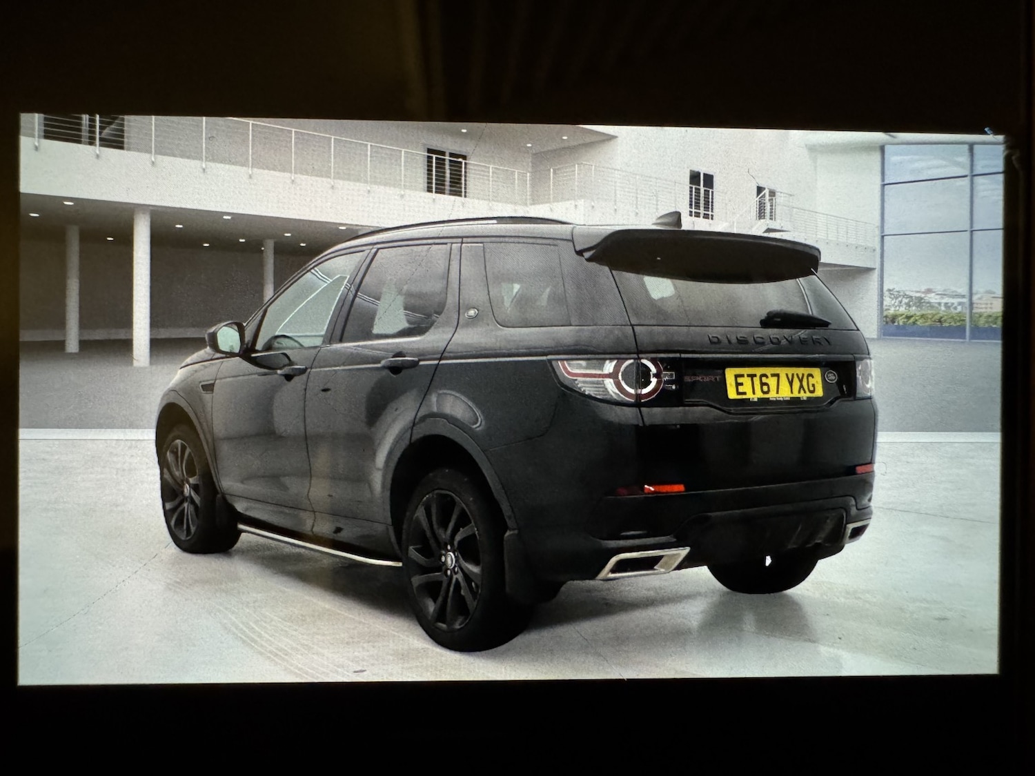 Used Land Rover Discovery Sport 2017 for sale - 76863891: Photo 3