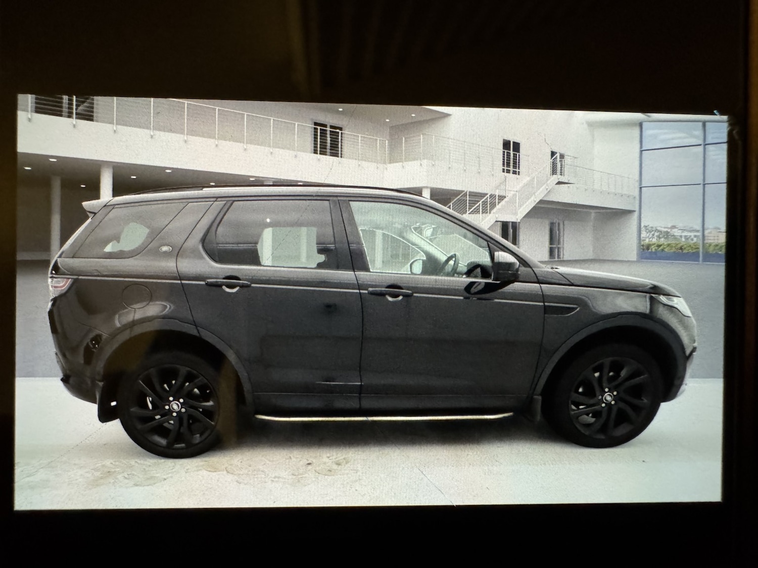 Used Land Rover Discovery Sport 2017 for sale - 76863891: Photo 5