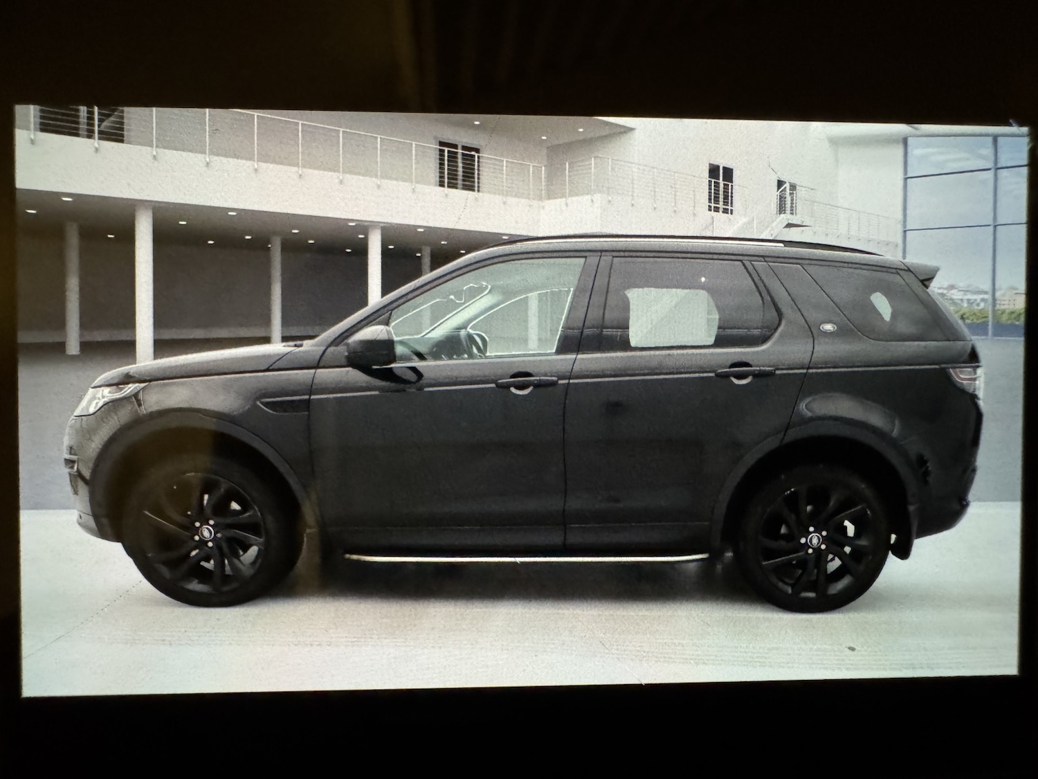 Used Land Rover Discovery Sport 2017 for sale - 76863891: Photo 6