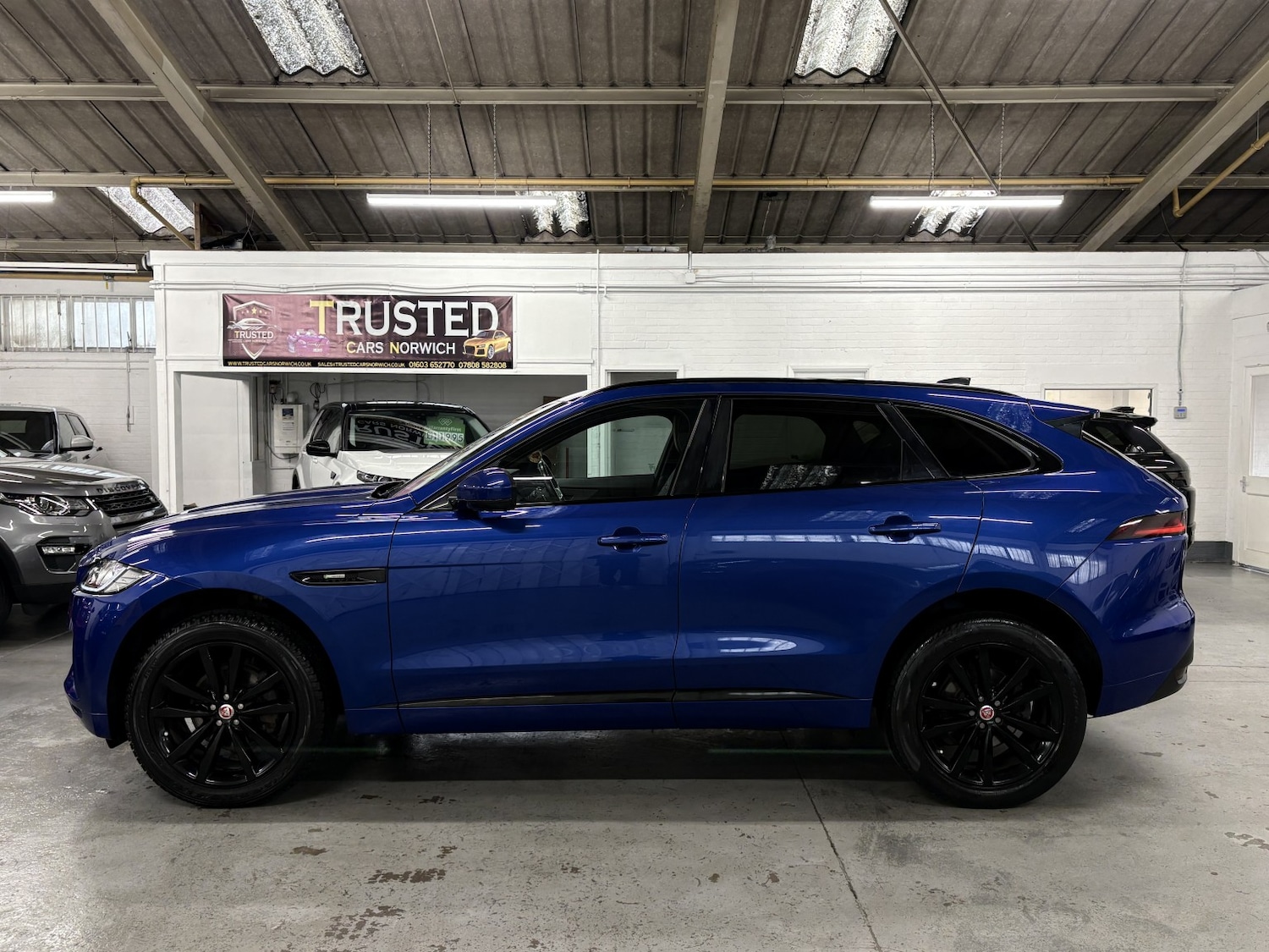 Used Jaguar F-Pace 2019 for sale - 77027883: Photo 11