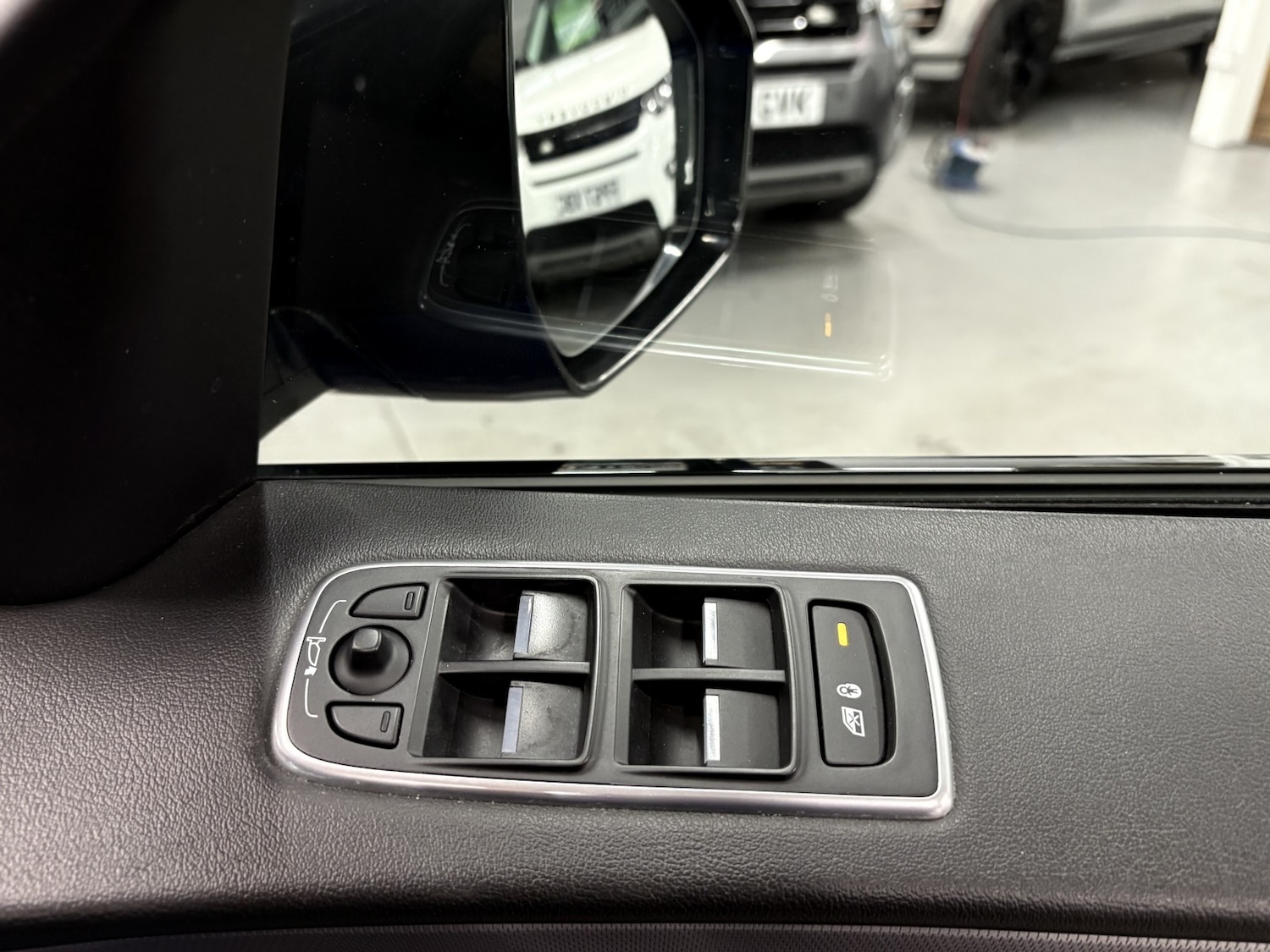 Used Jaguar F-Pace 2019 for sale - 77027883: Photo 40