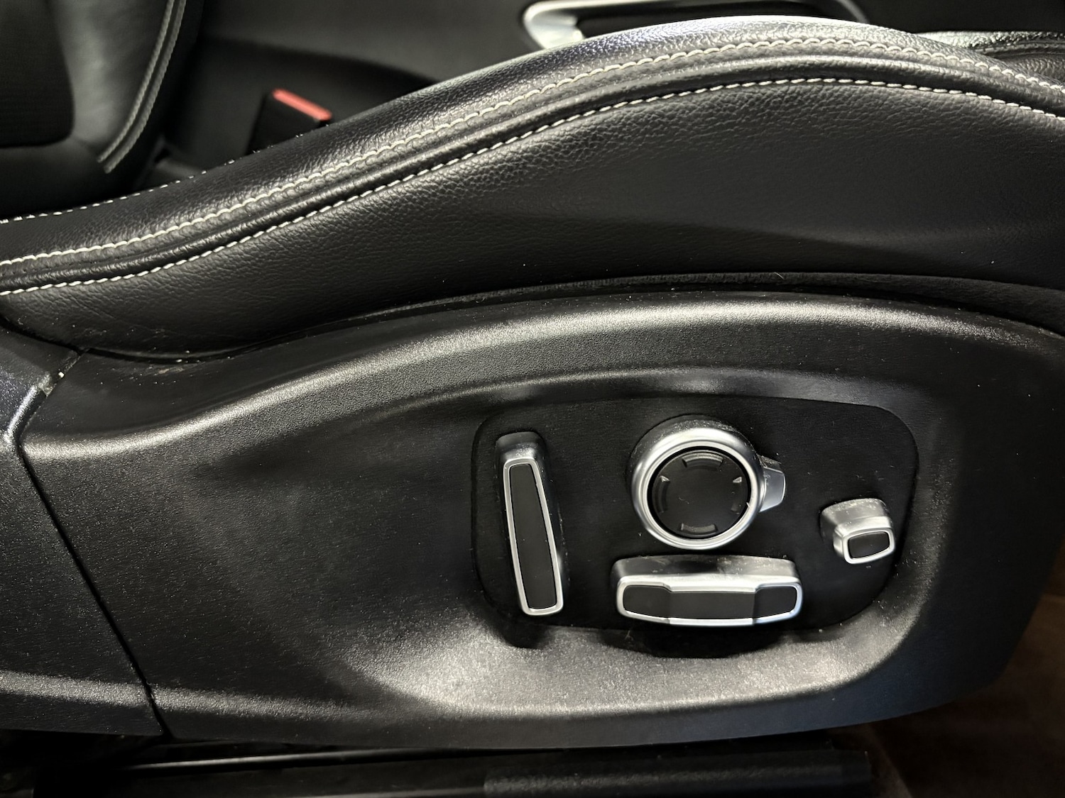 Used Jaguar F-Pace 2019 for sale - 77027883: Photo 50