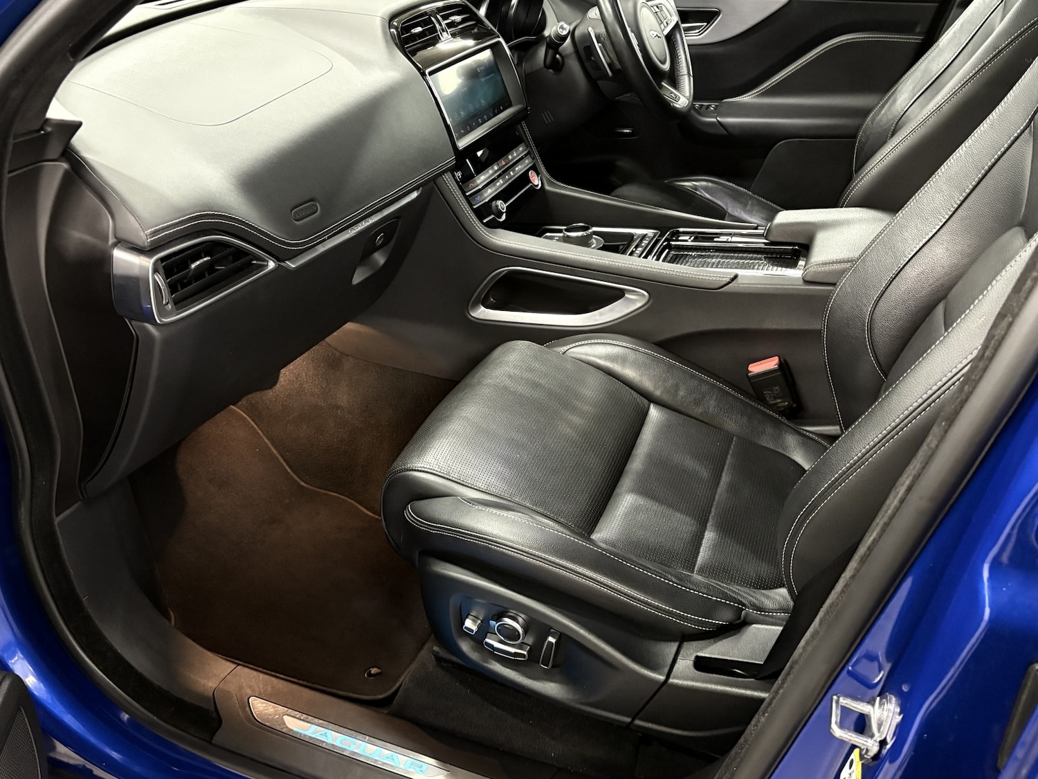 Used Jaguar F-Pace 2019 for sale - 77027883: Photo 64