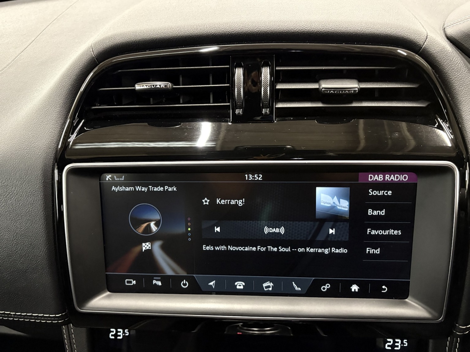 Used Jaguar F-Pace 2019 for sale - 77027883: Photo 96