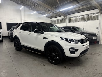 Used Land Rover Discovery Sport 2017 for sale - 77028010: Photo