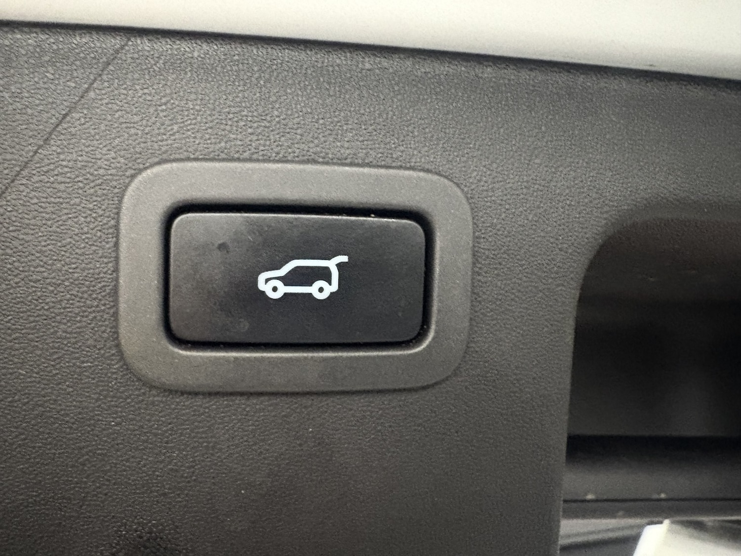 Used Land Rover Discovery Sport 2017 for sale - 77028010: Photo 23