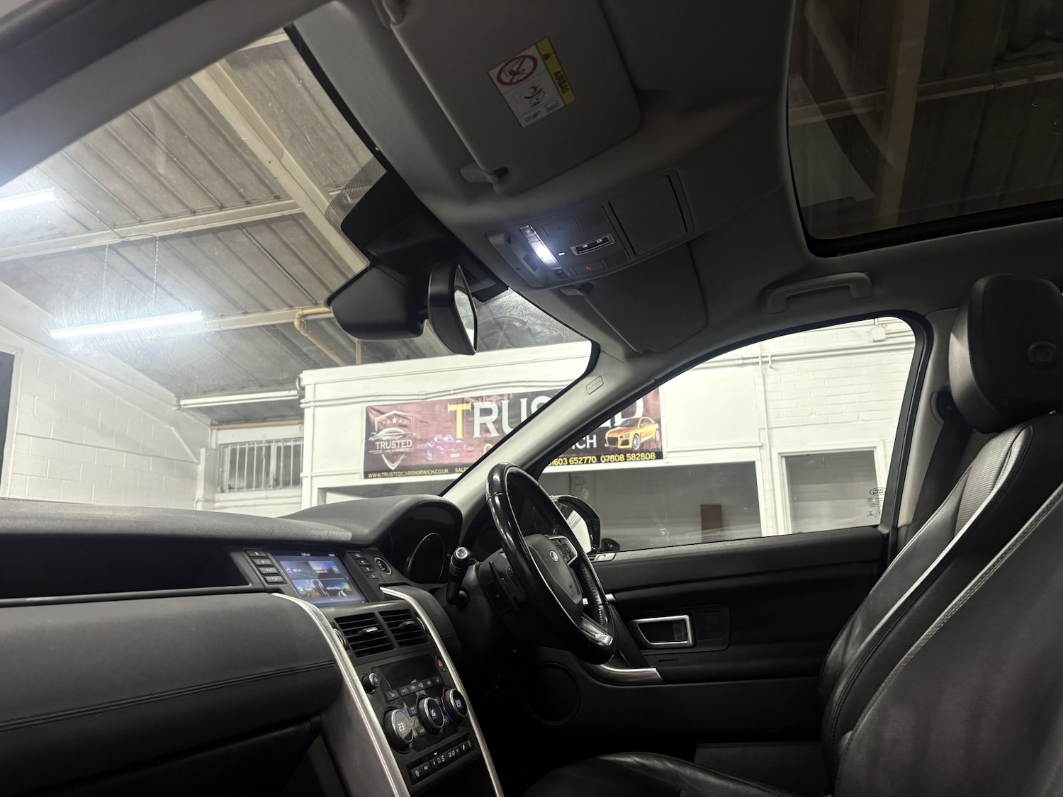 Used Land Rover Discovery Sport 2017 for sale - 77028010: Photo 40