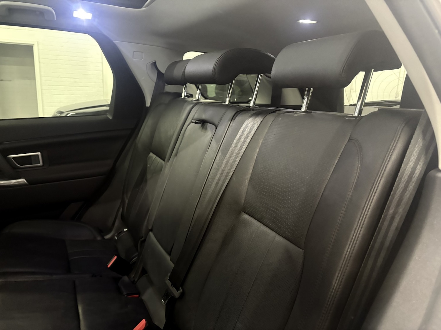 Used Land Rover Discovery Sport 2017 for sale - 77028010: Photo 45