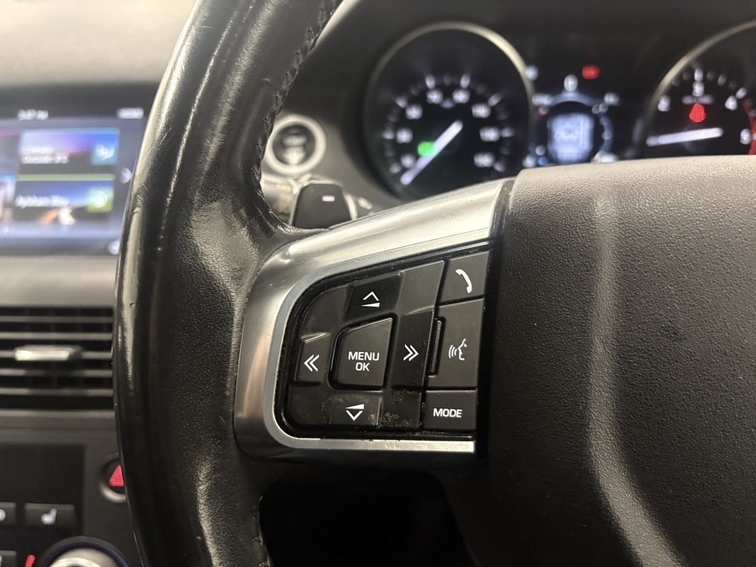 Used Land Rover Discovery Sport 2017 for sale - 77028010: Photo 59