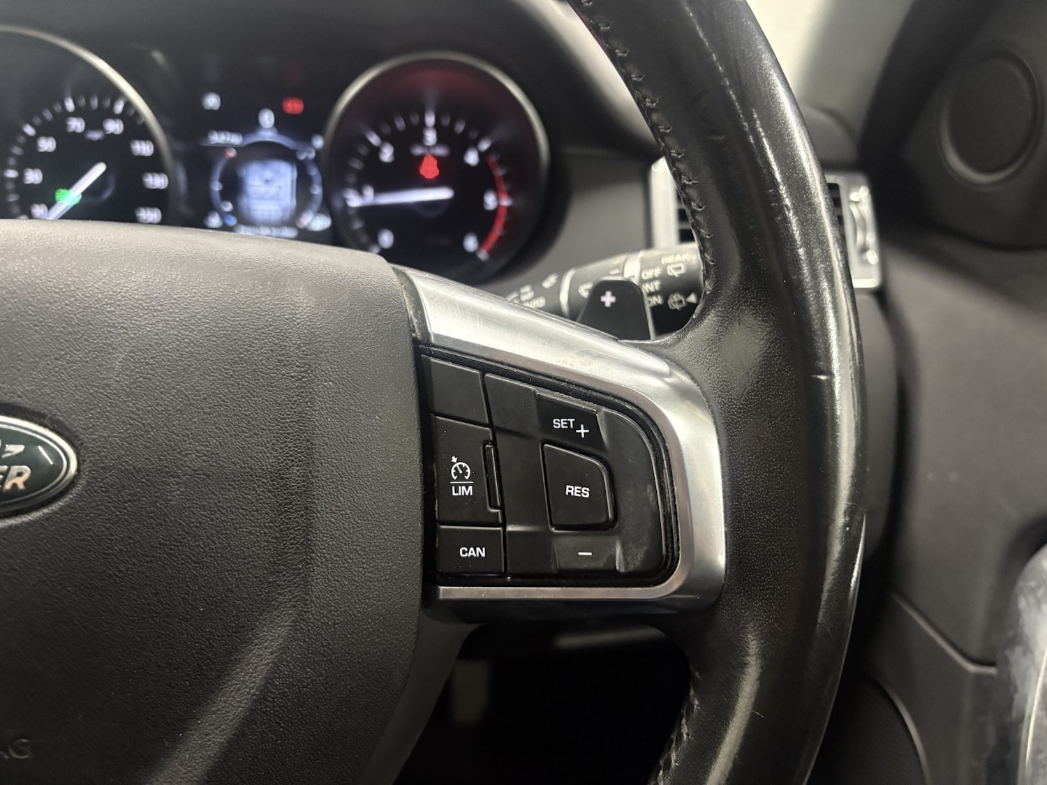 Used Land Rover Discovery Sport 2017 for sale - 77028010: Photo 60