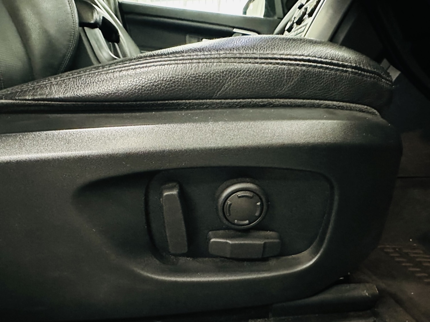 Used Land Rover Discovery Sport 2018 for sale - 77991602: Photo 31