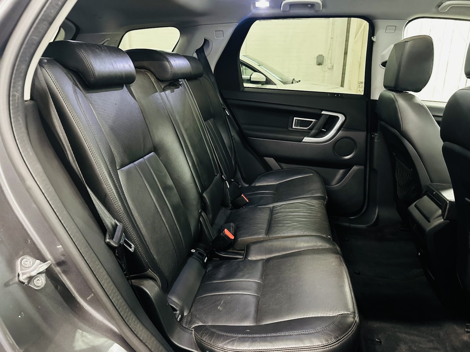 Used Land Rover Discovery Sport 2018 for sale - 77991602: Photo 45