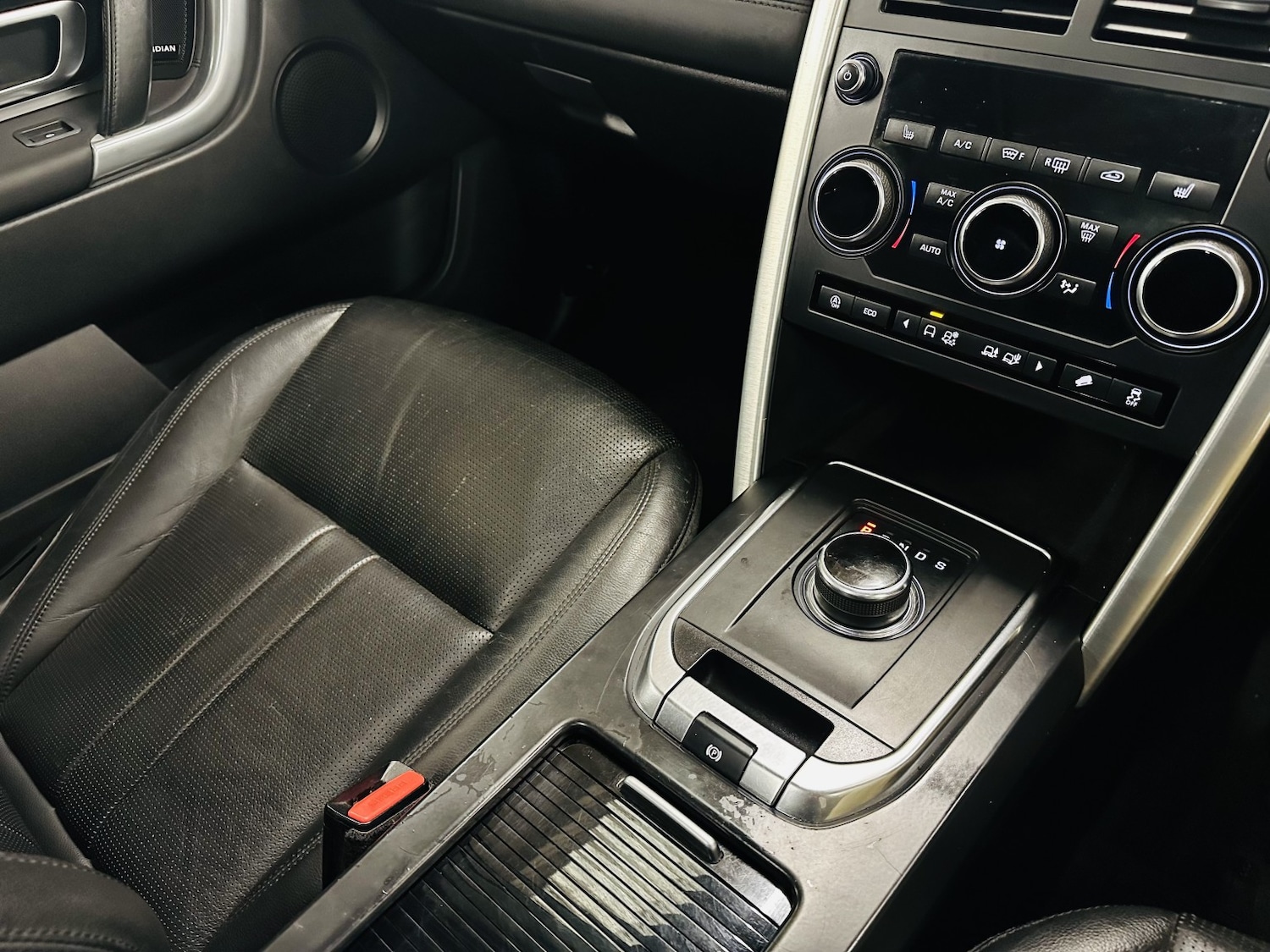 Used Land Rover Discovery Sport 2018 for sale - 77991602: Photo 59