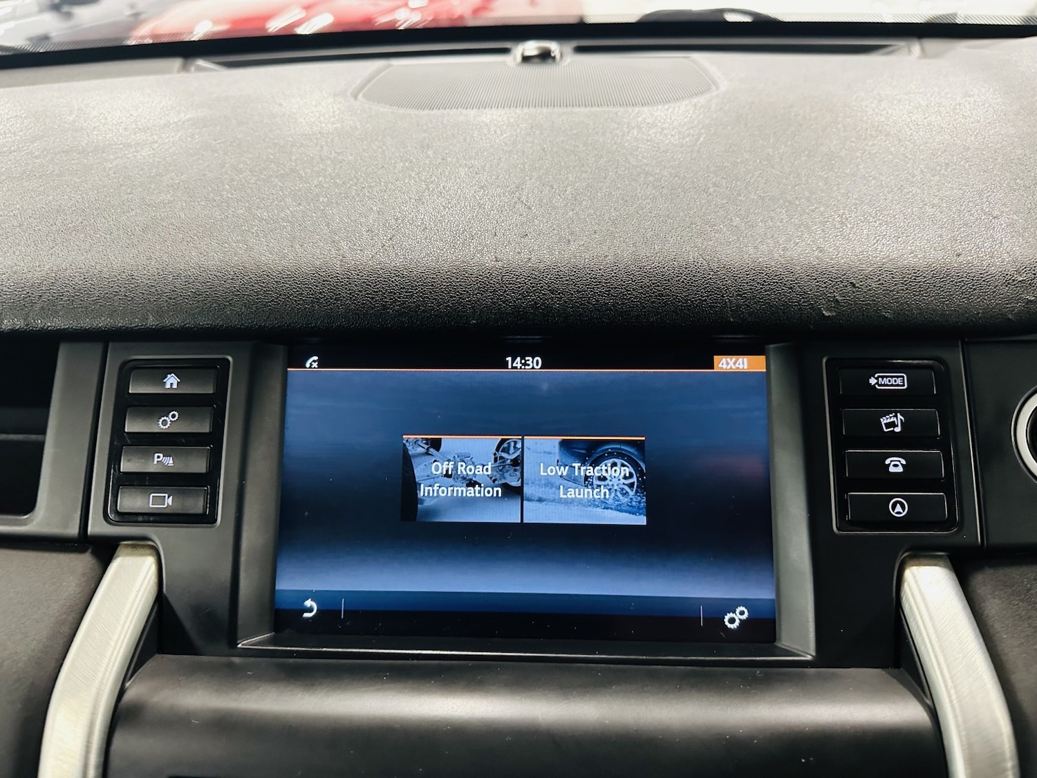 Used Land Rover Discovery Sport 2018 for sale - 77991602: Photo 63