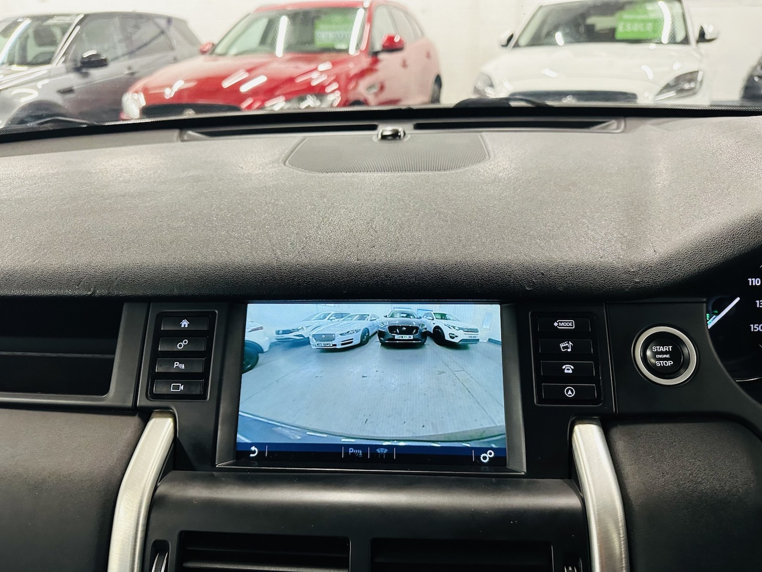 Used Land Rover Discovery Sport 2018 for sale - 77991602: Photo 71