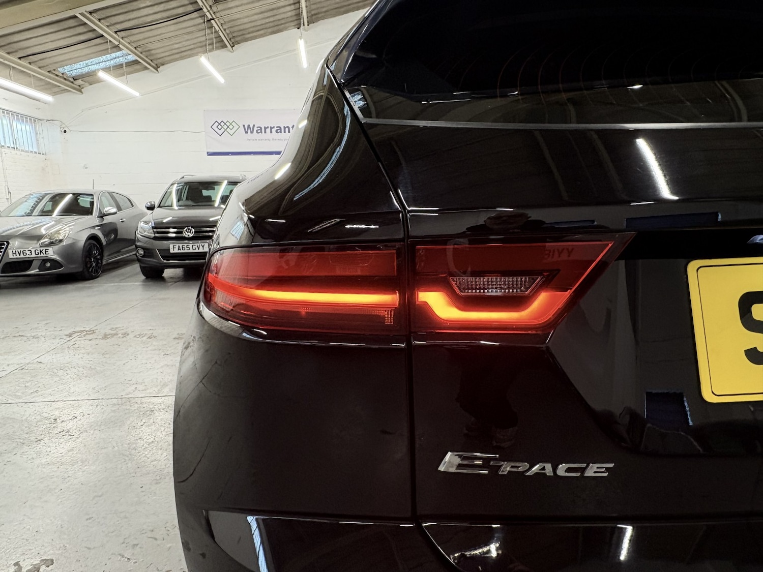 Used Jaguar E-Pace 2019 for sale - 76863812: Photo 16