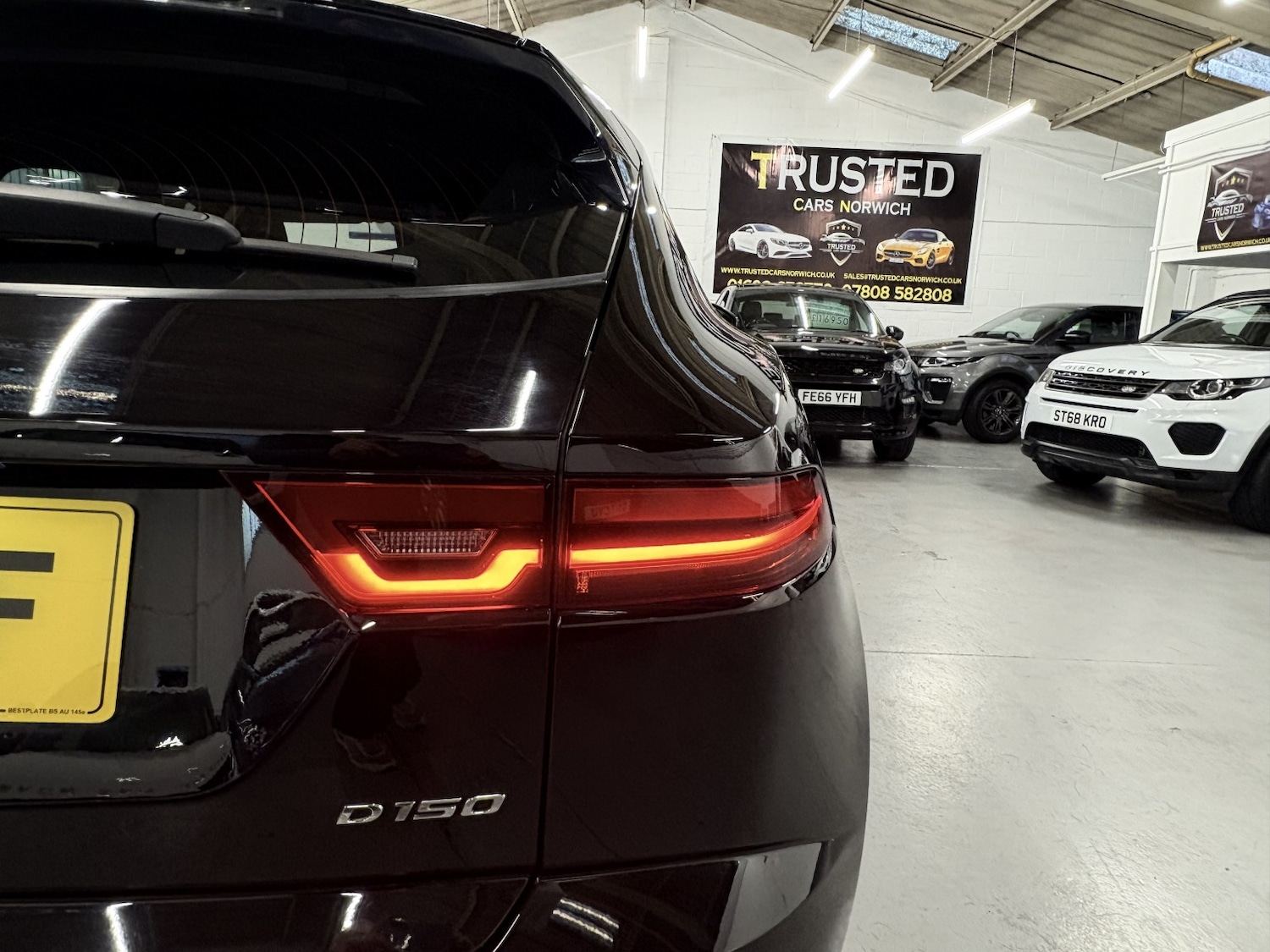 Used Jaguar E-Pace 2019 for sale - 76863812: Photo 17