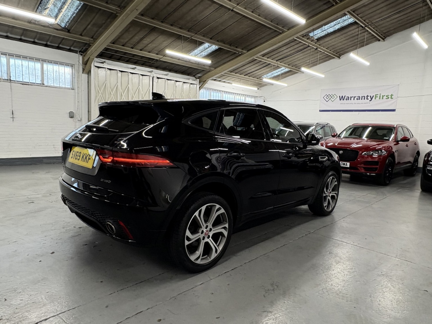 Used Jaguar E-Pace 2019 for sale - 76863812: Photo 3