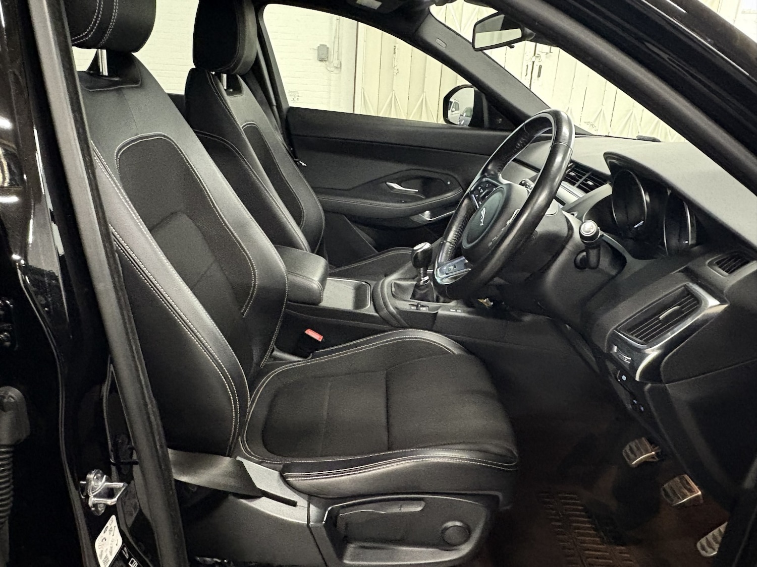 Used Jaguar E-Pace 2019 for sale - 76863812: Photo 37