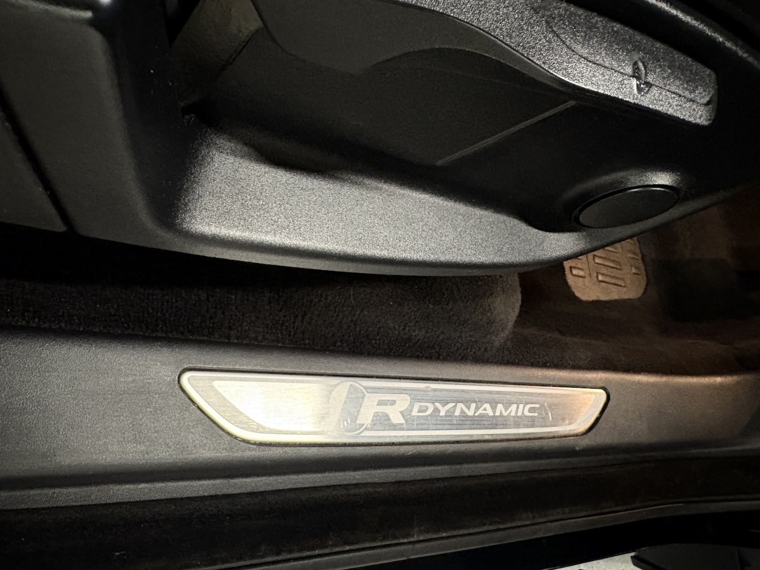 Used Jaguar E-Pace 2019 for sale - 76863812: Photo 40