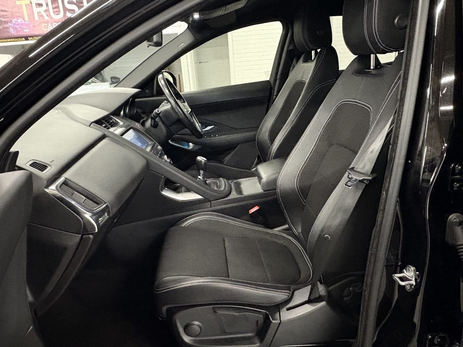 Used Jaguar E-Pace 2019 for sale - 76863812: Photo 46