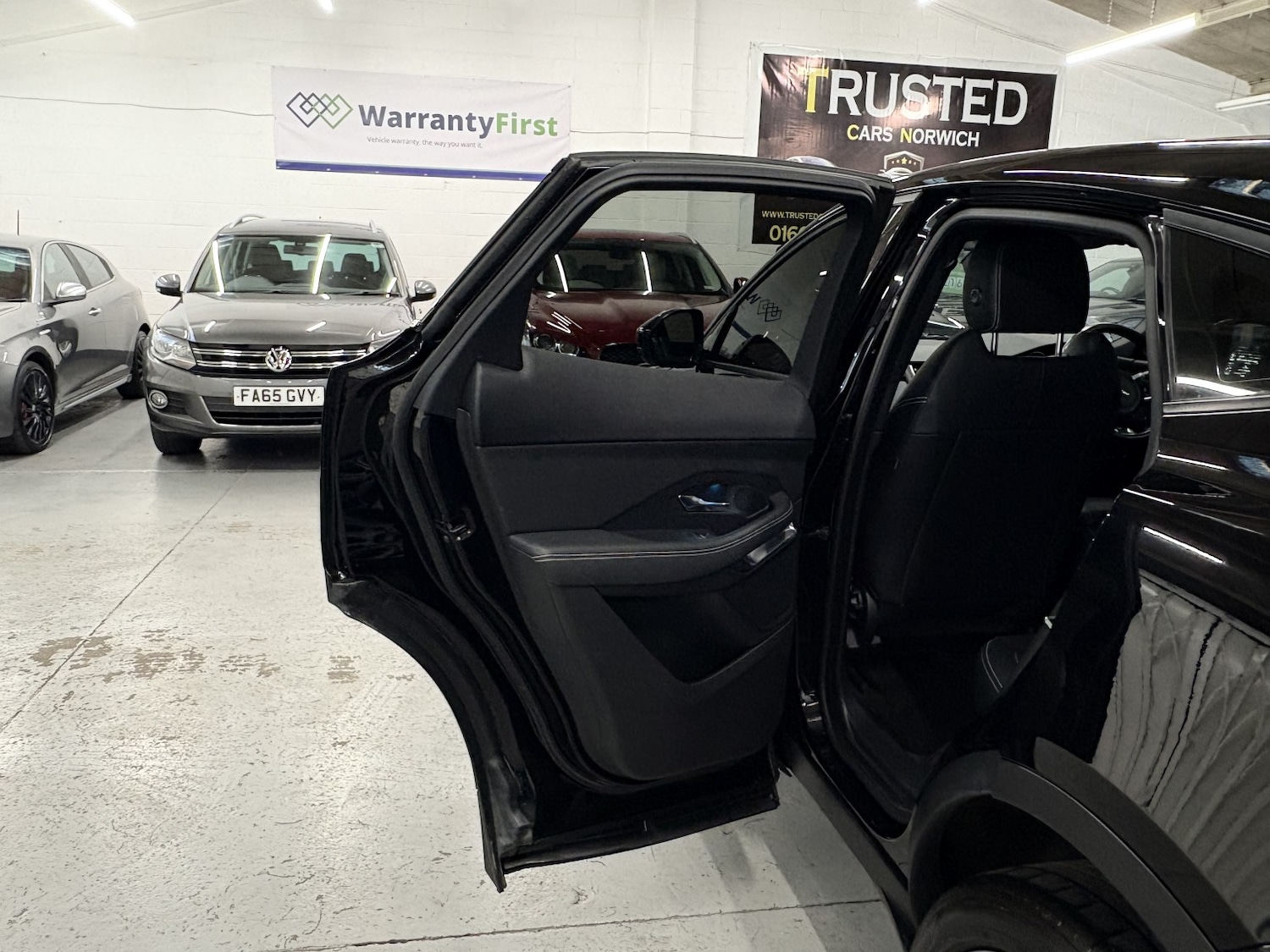 Used Jaguar E-Pace 2019 for sale - 76863812: Photo 54