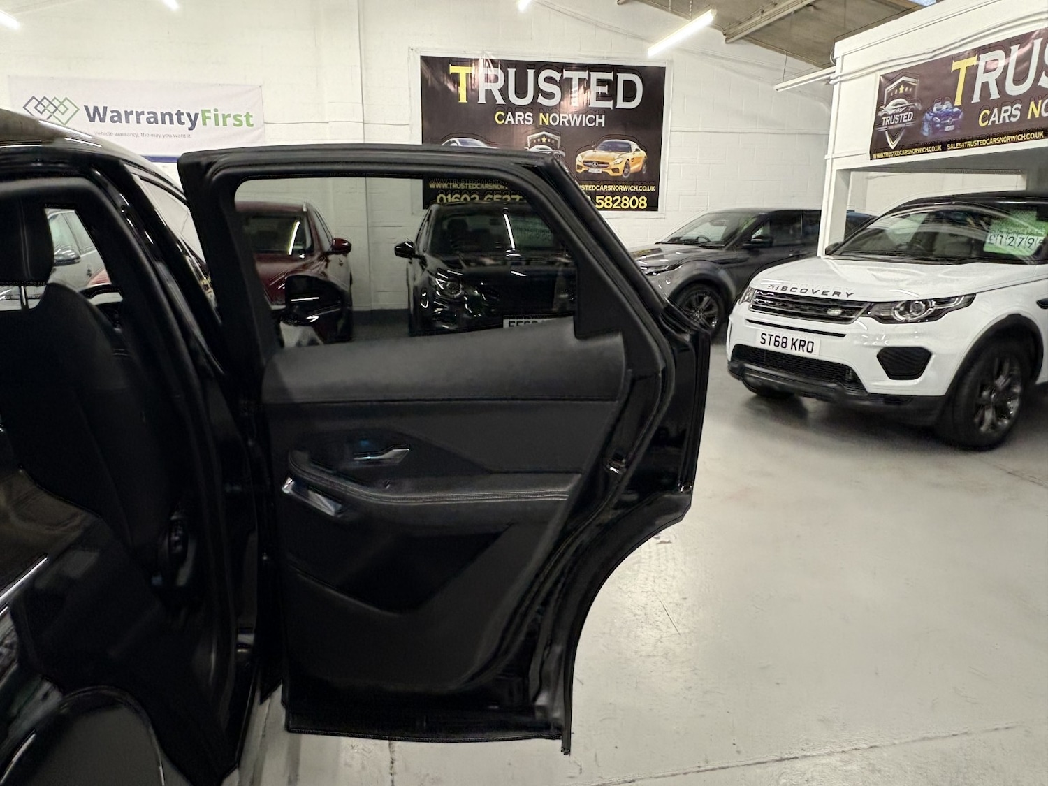 Used Jaguar E-Pace 2019 for sale - 76863812: Photo 60