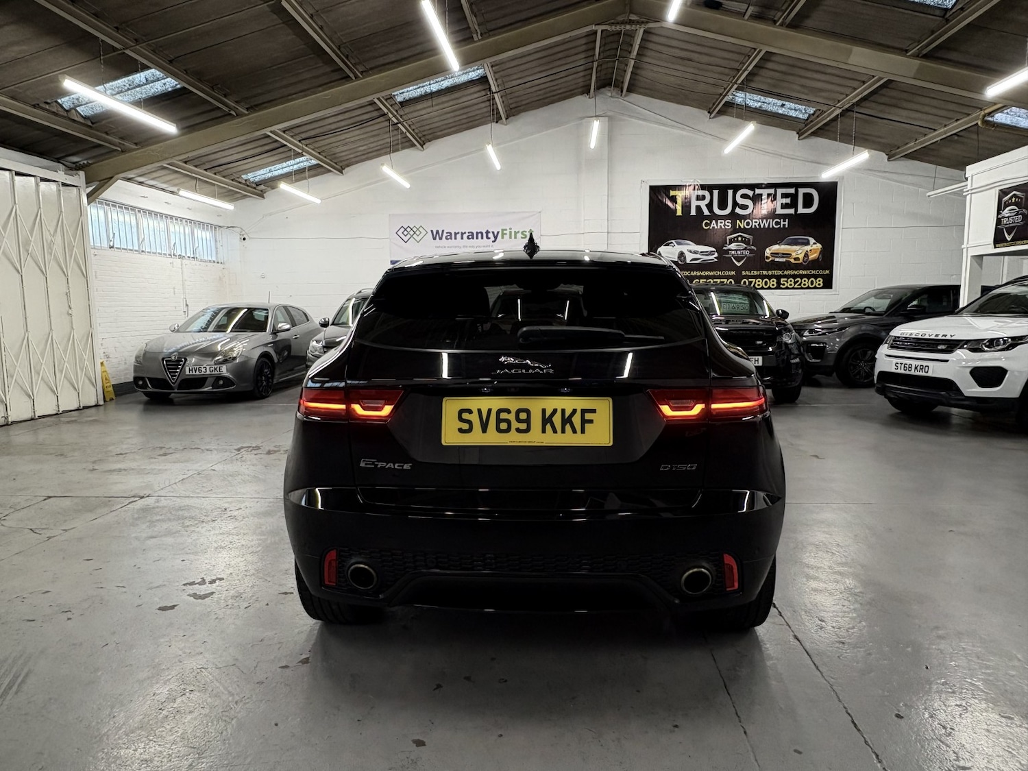 Used Jaguar E-Pace 2019 for sale - 76863812: Photo 8