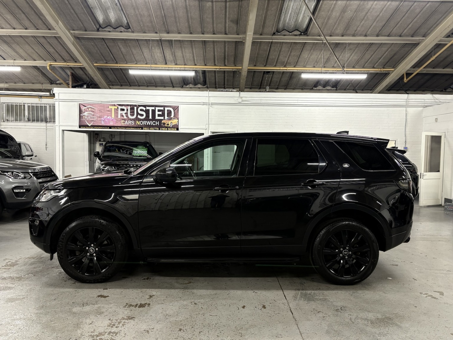 Used Land Rover Discovery Sport 2016 for sale - 77027914: Photo 11