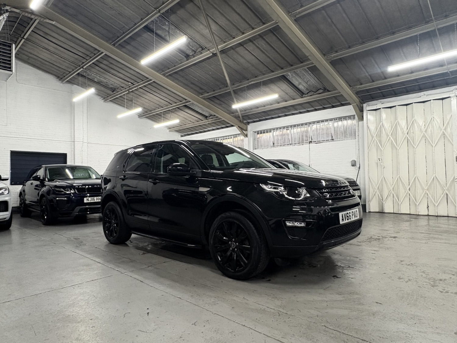 Used Land Rover Discovery Sport 2016 for sale - 77027914: Photo 15