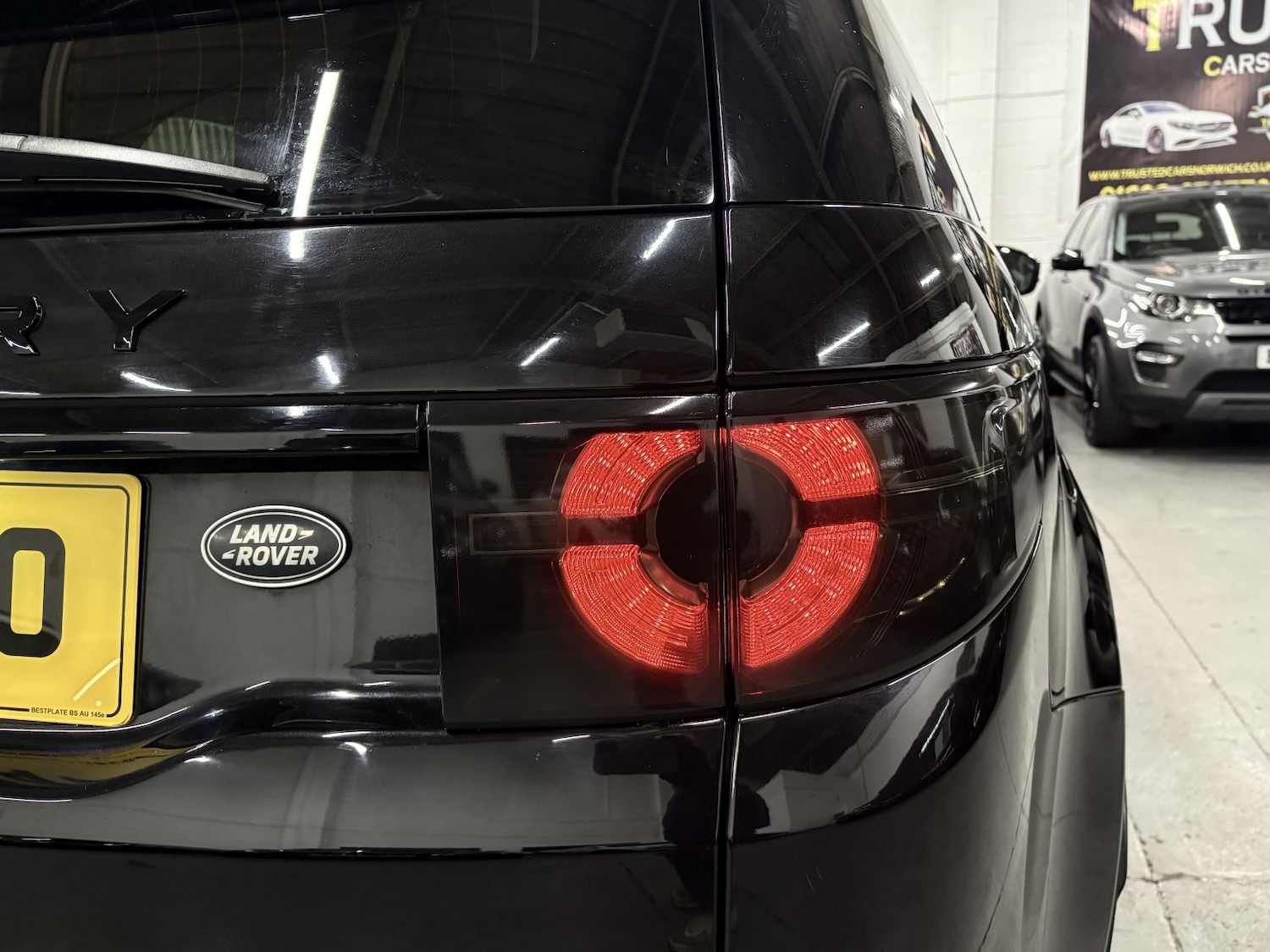 Used Land Rover Discovery Sport 2016 for sale - 77027914: Photo 32