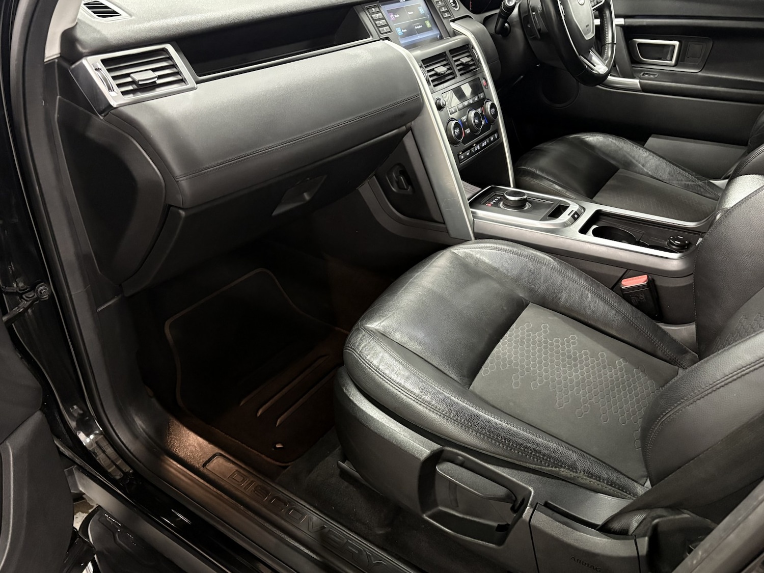 Used Land Rover Discovery Sport 2016 for sale - 77027914: Photo 56