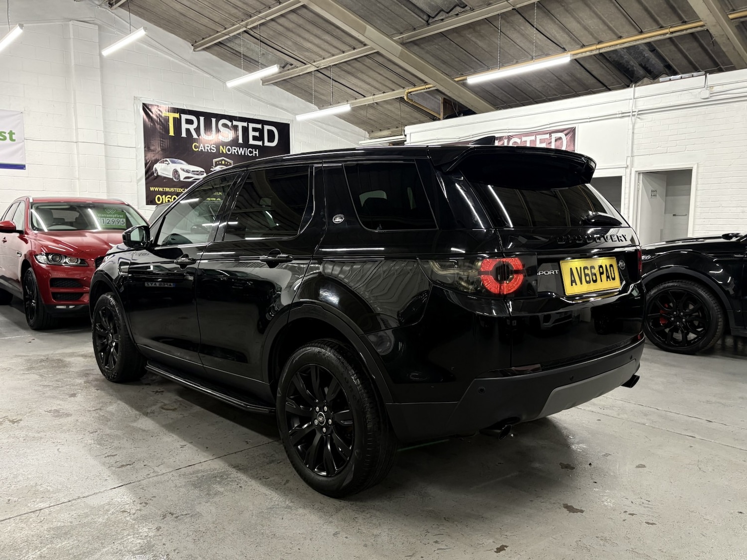 Used Land Rover Discovery Sport 2016 for sale - 77027914: Photo 7