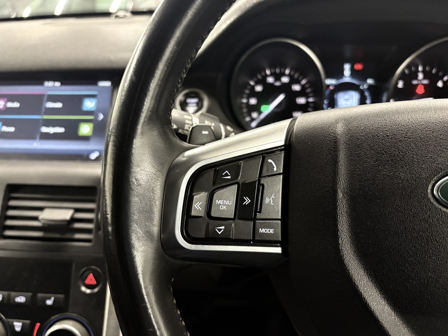 Used Land Rover Discovery Sport 2016 for sale - 77027914: Photo 74