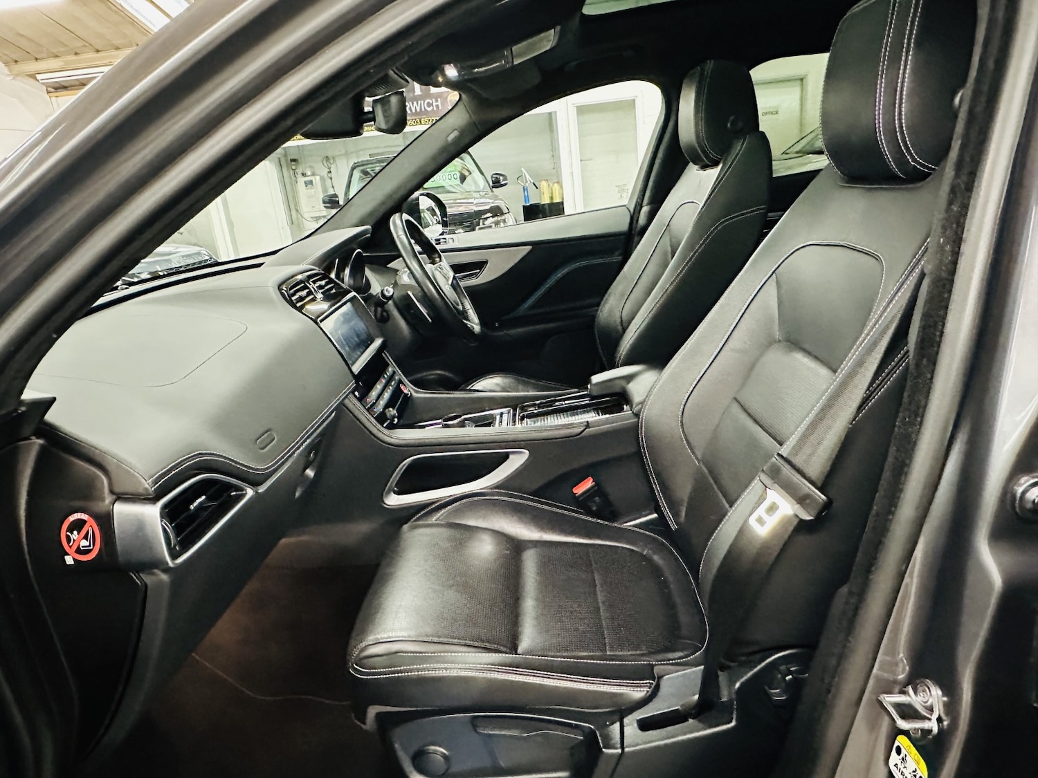 Used Jaguar F-Pace 2019 for sale - 78182977: Photo 36